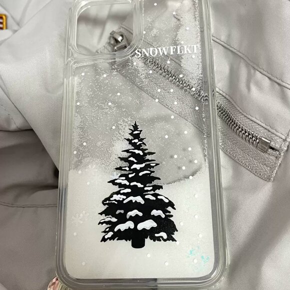 Snowflake Winter Tree Liquid Glitter Clear Phone Case – iPhone 15 PRO CASE - Picture 3 of 3